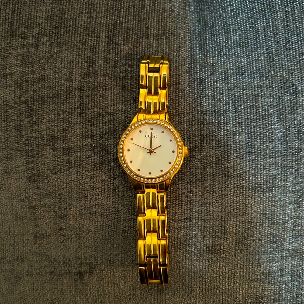Guess | Chelsea Watch | Diamond bezel | 30mm